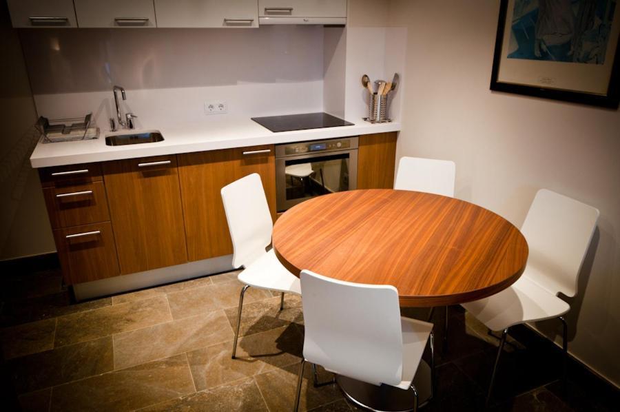 Apartamentos Abaco Llanes Værelse billede