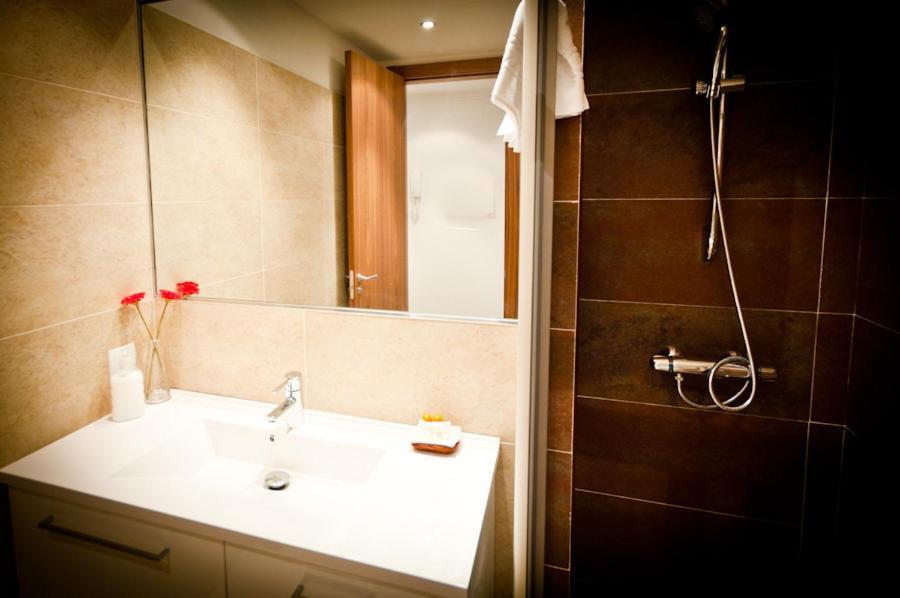 Apartamentos Abaco Llanes Værelse billede